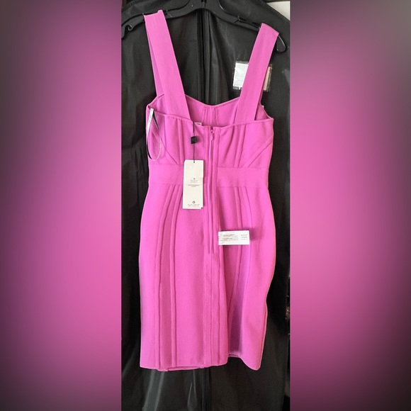 NWT HERVE LEGER PARIS DRESS 💕 PERFECT VALENTINE’S DAY DRESS! - Picture 2 of 9